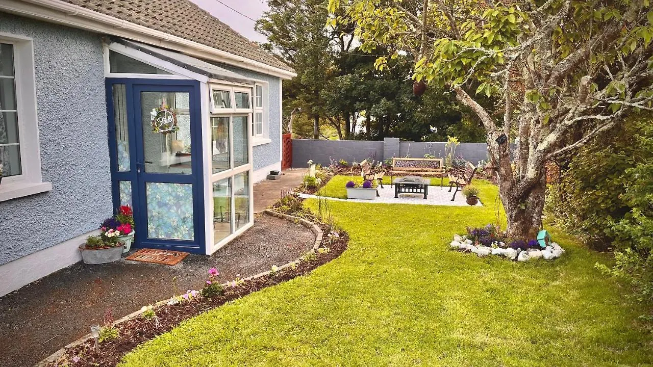 Wild Atlantic Stay Cottage 골웨이 0*,  아일랜드